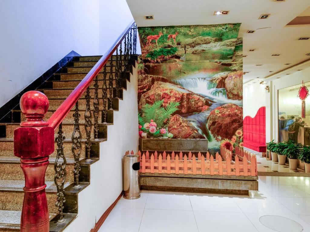 Shijia Inn On The Bund Shanghai Bagian luar foto